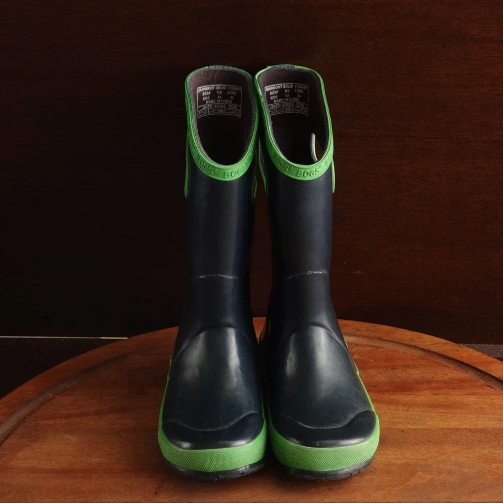 Bogs Rain Boots Youth Size 12 BLK Waterproof Pull On Chore Outdoor Utility Flat